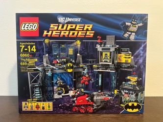 LEGO BATMAN BAT CAVE