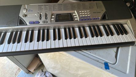 RadioShack MD-992 61-Key Digital Keyboard / MIDI Controller