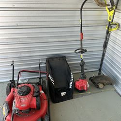Front / Back Yard 