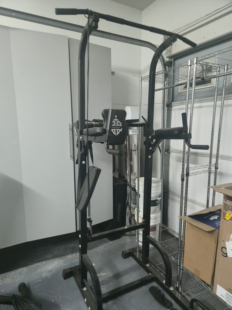 Weight Chair And Pull Up Rack