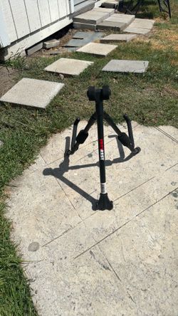 Guitar stand