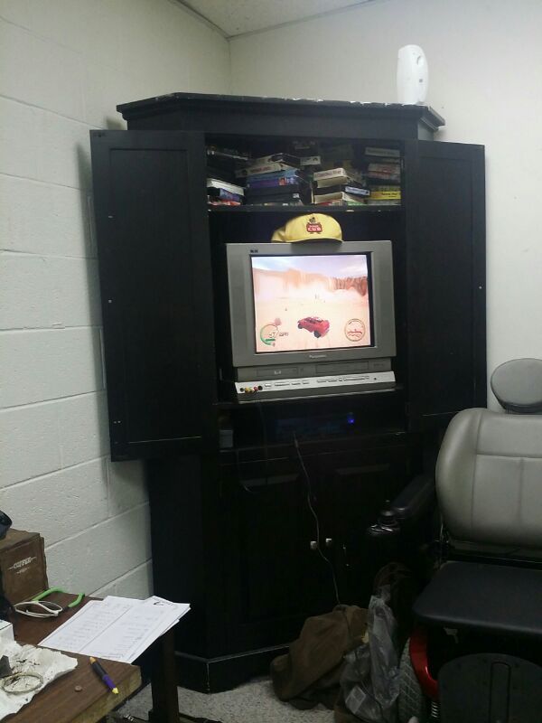 Corner tv center