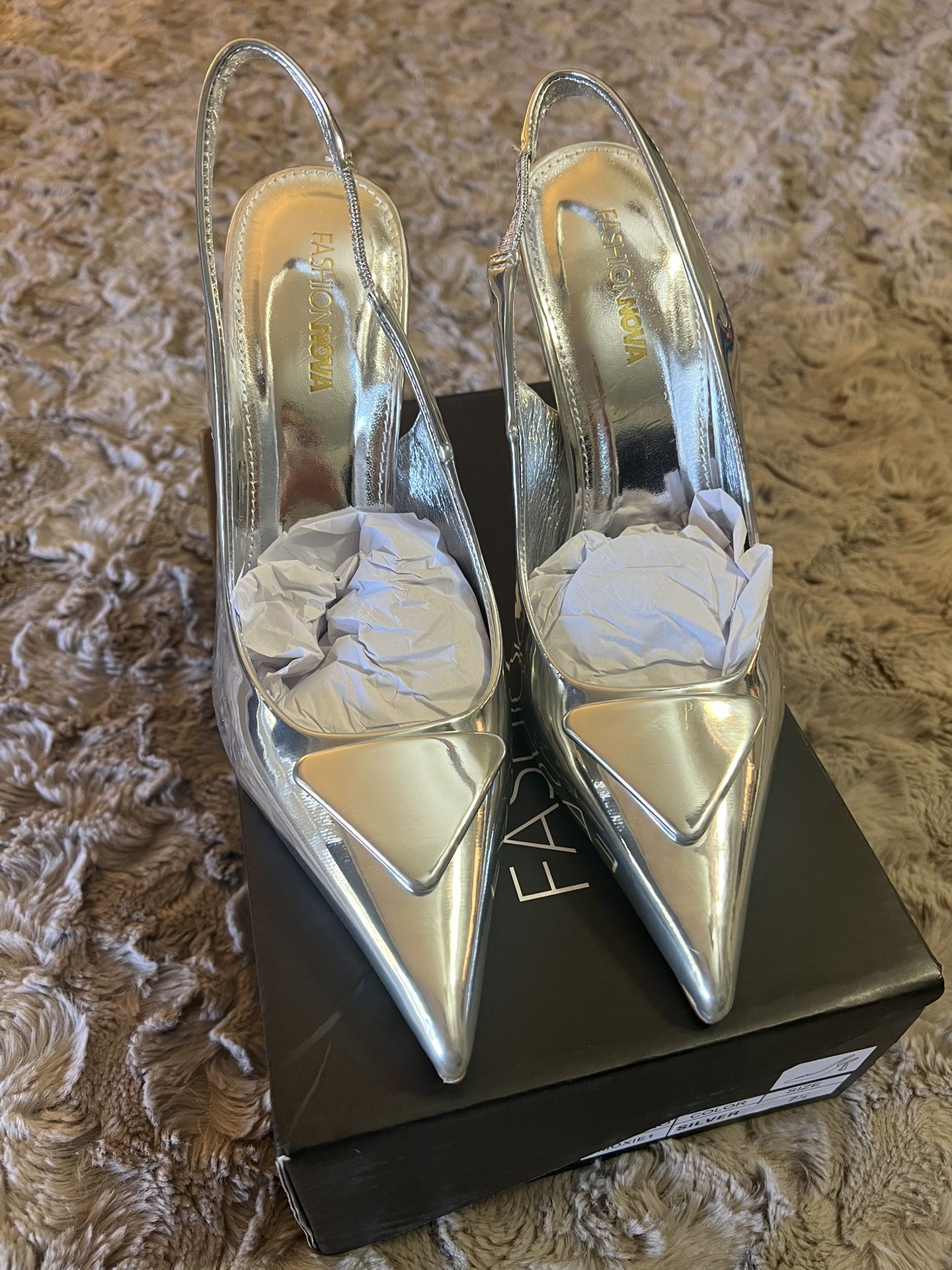 Fashion Nova Silver Heels - Size 7.5