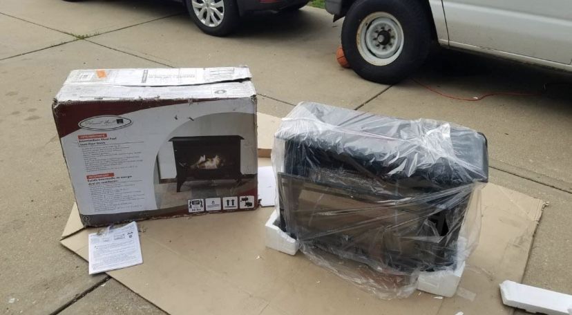 NEW Vent-Free Dual Fuel Stove — 30,000 BTU Pleasant Hearth, Model# VFS2- NT30DT for Sale in Kansas City, MO - OfferUp