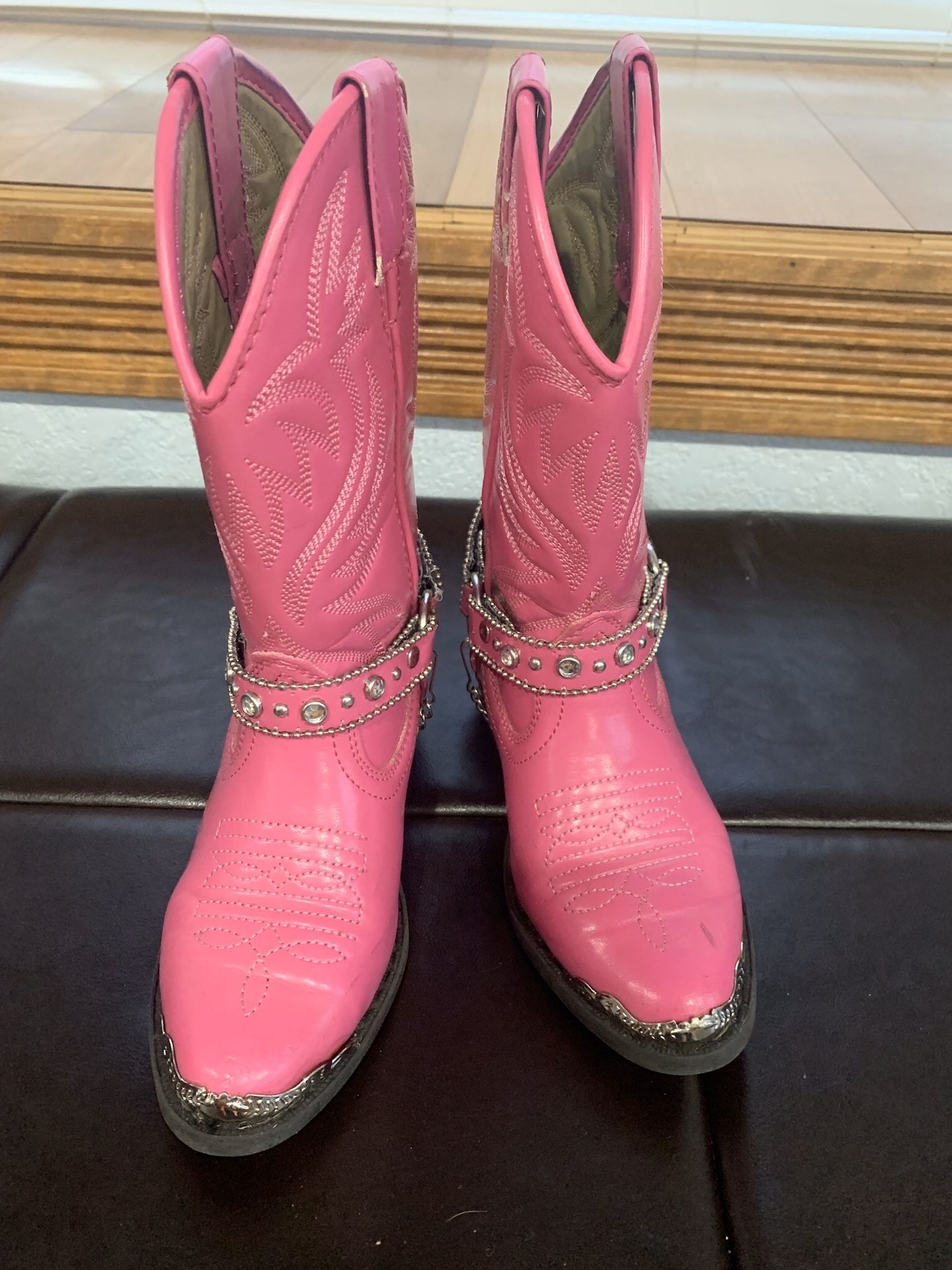 Girls cowgirl boots size 13