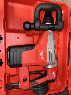 Milwaukee SDS-MAX Demolition Hammer