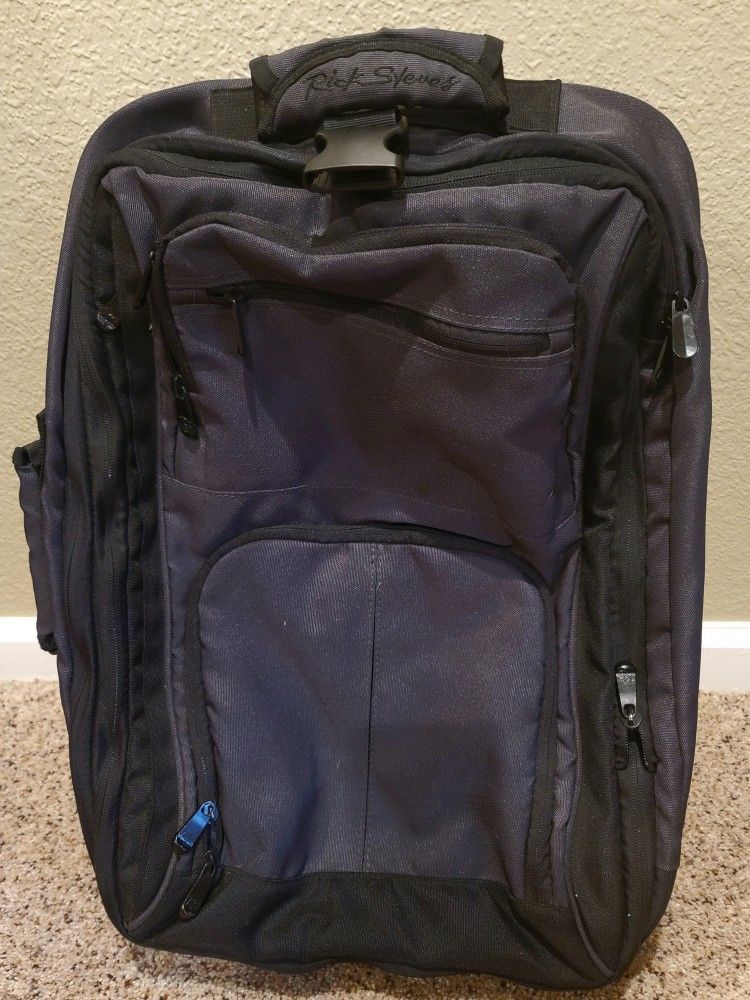 Rick Steeves' Europe Rolling Carry On 21"