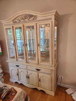 2 piece china cabinet