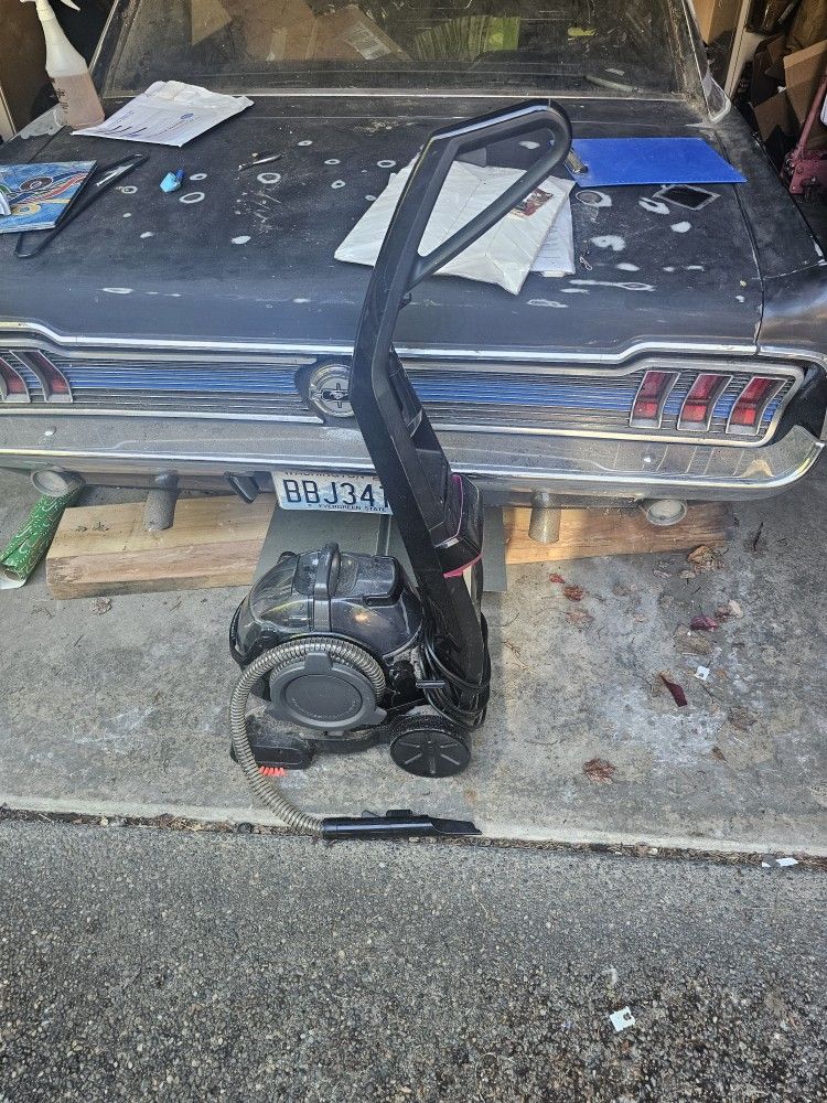 Bissell Carpet Cleaner
