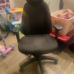 Office Chairs In Good Condition 