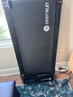 DeerRun compact treadmill