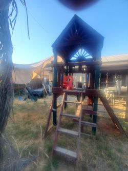 Swing set