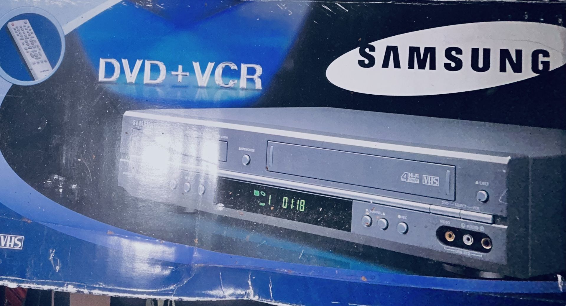 BRAND NEW VINTAGE Samsung V2000 DVD VHS CD MP3 S-video player with VCR