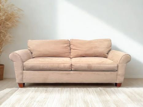 *Free Delivery!* Gorgeous Bauhaus brand Sofa