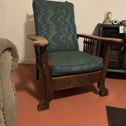 Antique Oak Morris recliner 