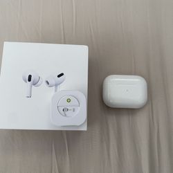 AirPods Pro 1st Gen AUTHENTIC - Read Description