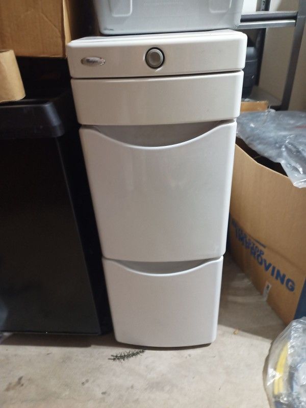 Whirlpool Laundry Storage Tower