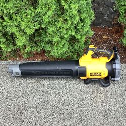 DEWALT 20V MAX Brushless Cordless Handheld Leaf Blower (Tool Only) - DCBL722