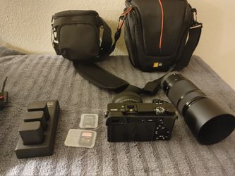 Like New Sony Alpha 6100 Mirrorless Camera 4K w 16-50mm & 55-210mm lens