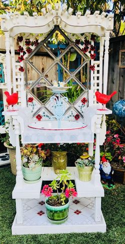 BIRD BATH/PLANT STAND