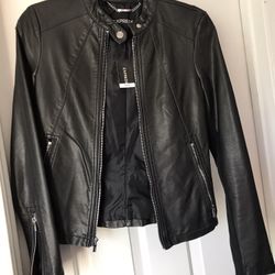**BRAND NEW Faux leather jacket
