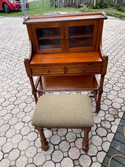 Antique Desk With Book Trough on Base And Bench 31”W x 18D x 42”1/2H in Good Condition $200 Firm on Price