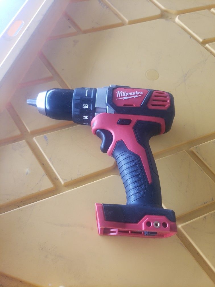 M 18 Milwaukee Drill