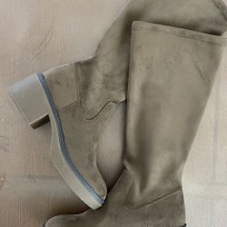 Brand New Boot