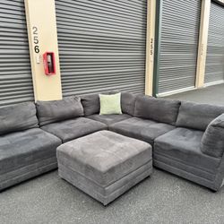 Sectional Couch 