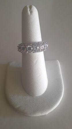 Silver Cluster Band Ring Size 6