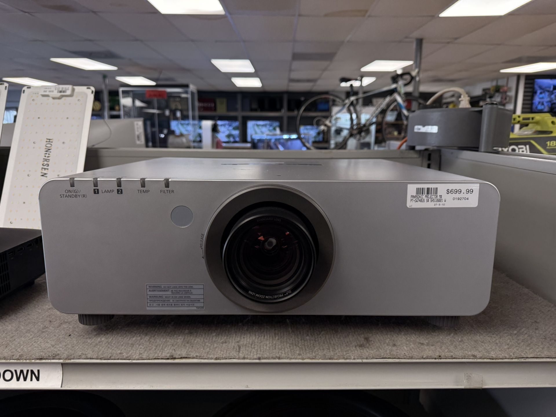 Panasonic Projector PT-DW740us
