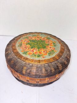 Vintage Chinese Sewing Basy