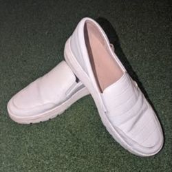 Vionic Dinora Women's Platform Slip-on Sneaker. USW 9.5