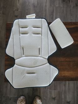 Uppababy infant snugseat