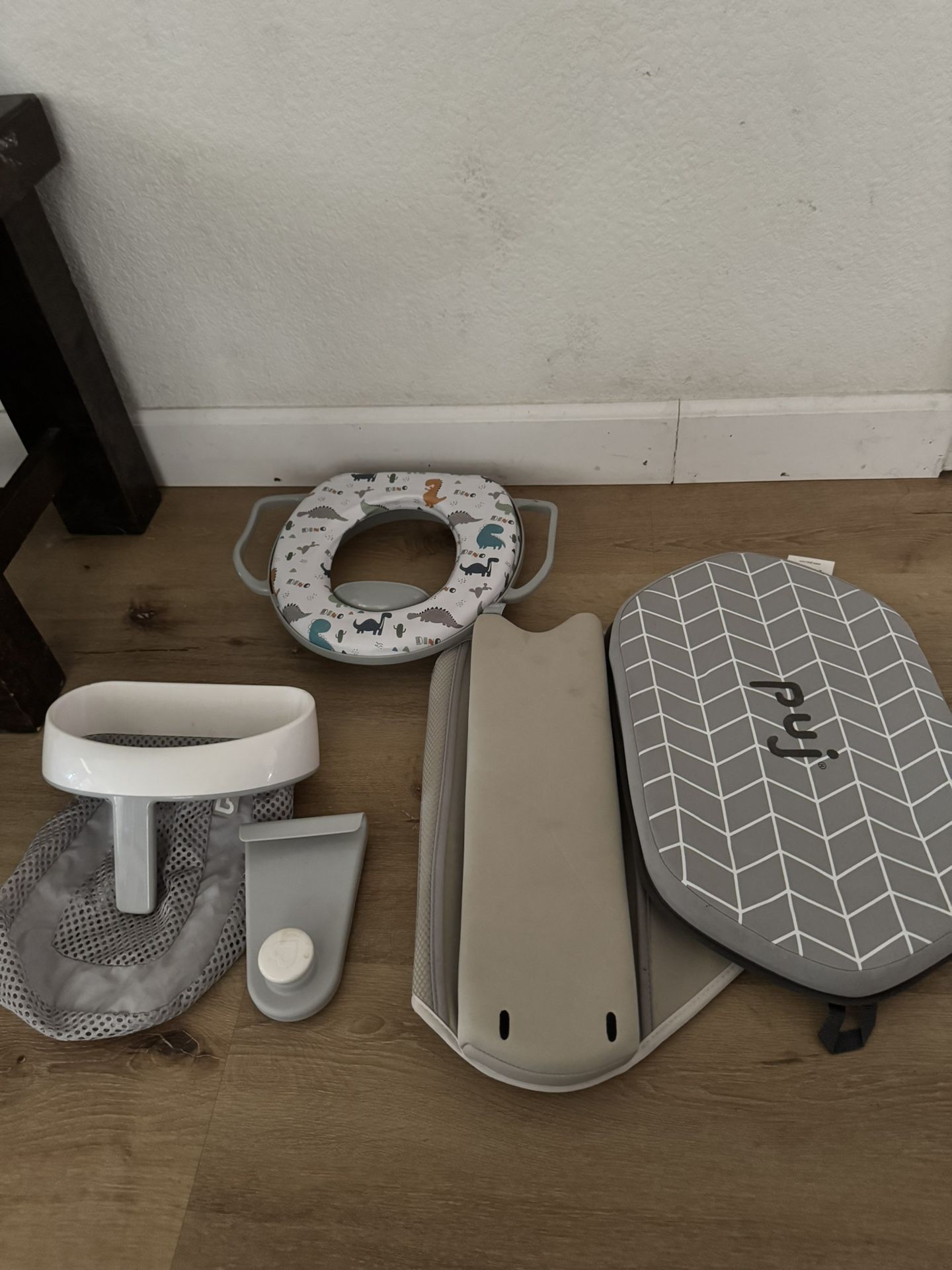 Baby Bathtub Essentials