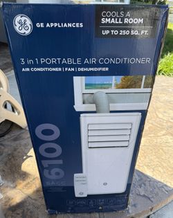 BRAND NEW GE AIR CONDITIONING UNIT