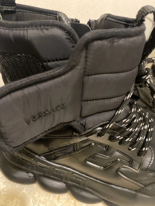 Versace Boots 80$ Size 10