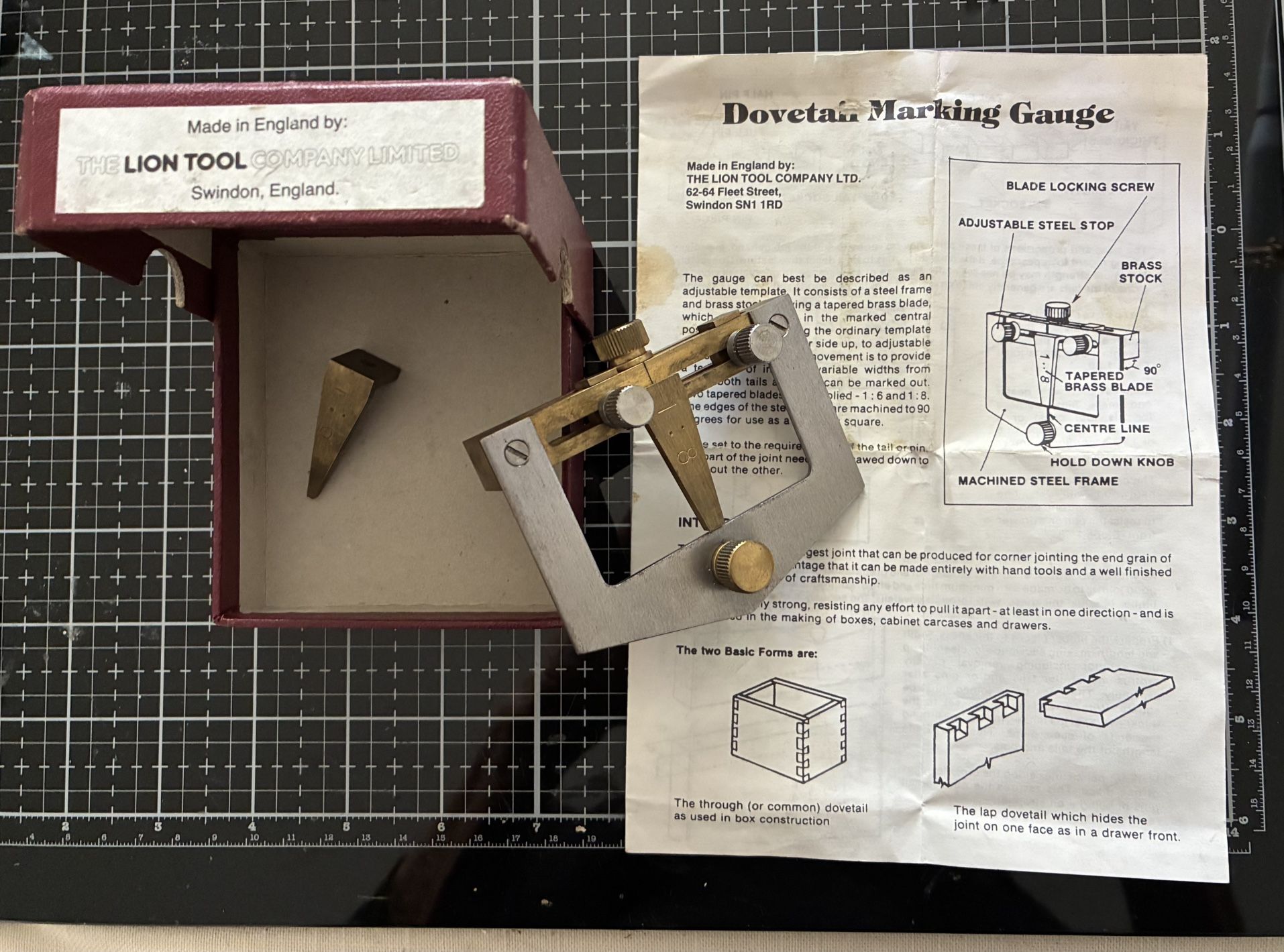 Vintage Dovetail marking gauge