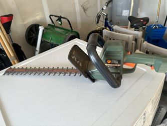 black and decker hedge trimmer