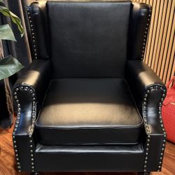 PU LEATHER ACCENT CHAIR 