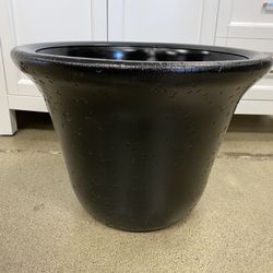 GROSFILLEX Black Medium 34L Plastic Flower Pot