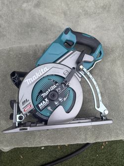 Serrucho Makita 40v $250 Solo El Serrucho