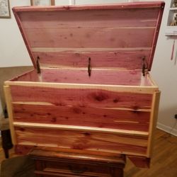 Cedar chest, blanket chest or hope chest