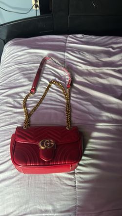 red gucci purse