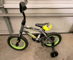 Huffy 12” kids bike with training wheels