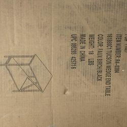 Convenience Concepts Tucson Wedge End Table