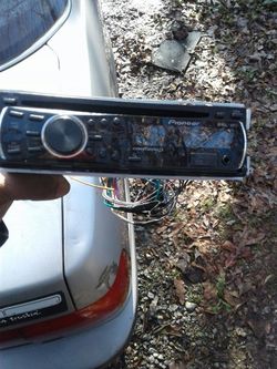 pioneer CD player with usb and auxiliary $50