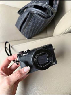 PowerShot Cannon G7X Mark III