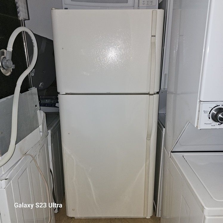 Refrigerator Kenmore
