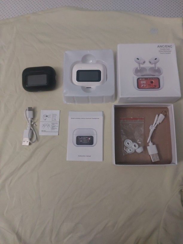 2 Earbuds With Screen